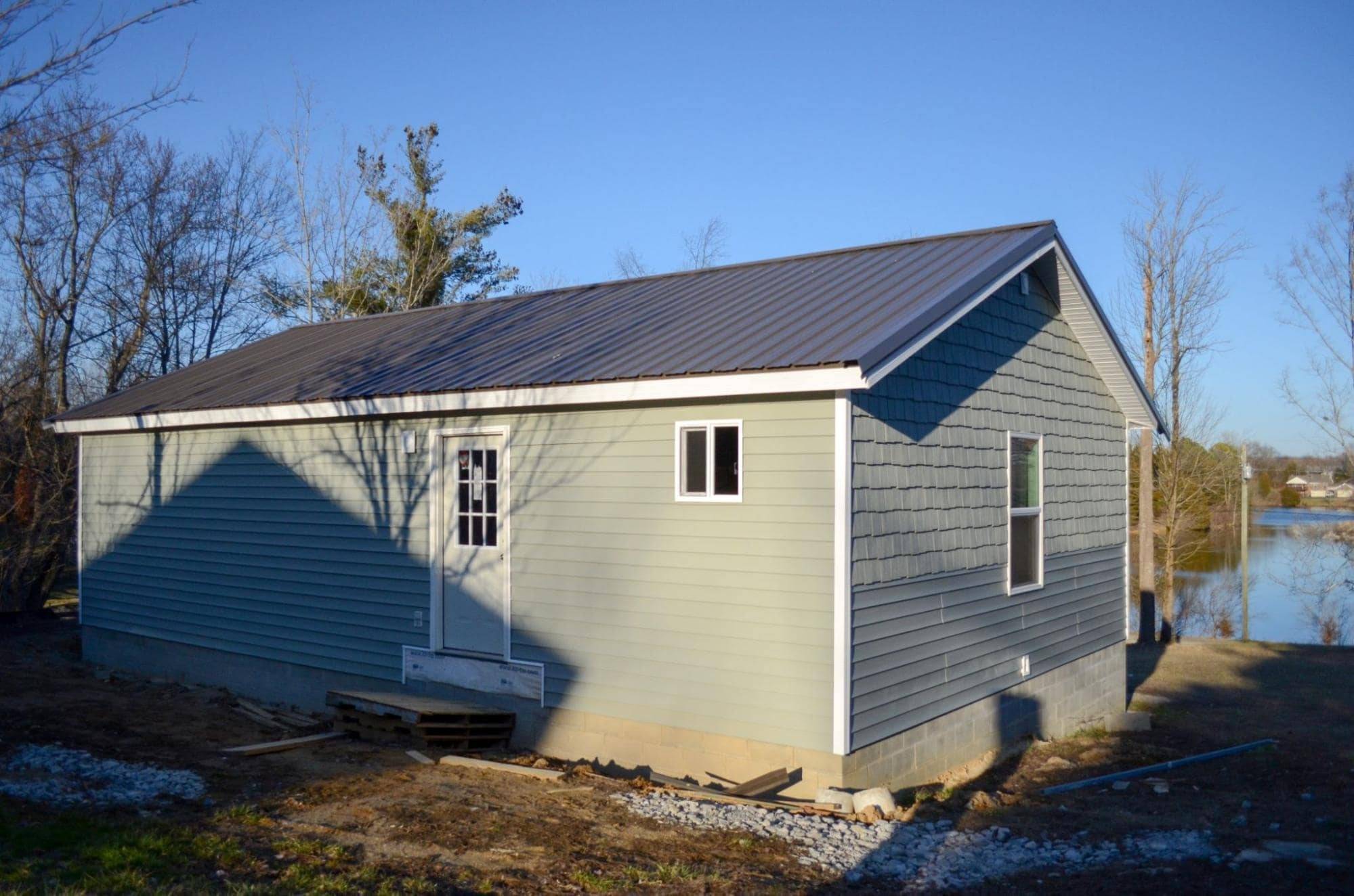 MSH 20200406 outdoors finished Grey Paneling Rear Right Side View lagrange kentucky ranch PX1 min