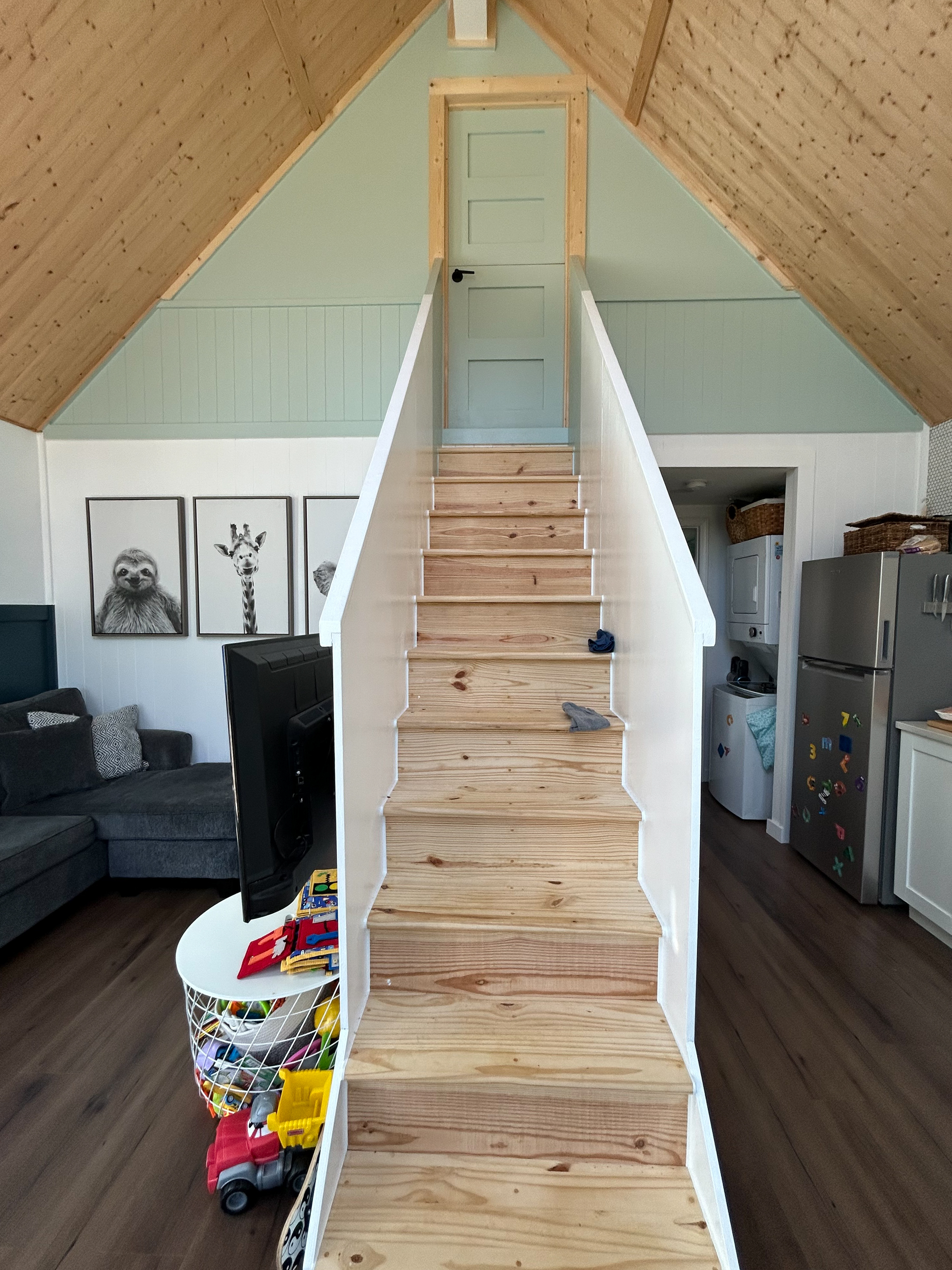 MSH Customer Build Cottage in the woods loft stairs