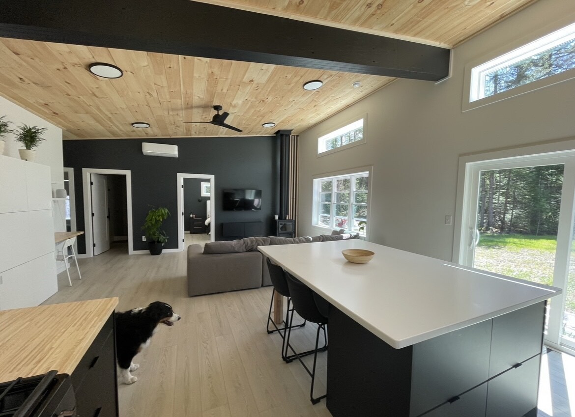 MSH Customer Builds New Hampshire Modern Inside