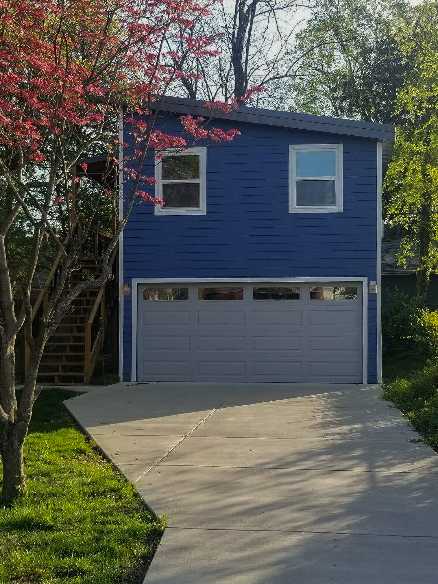 MSH 20200109 outdoors finished Spring Blue Paneling Front View PX