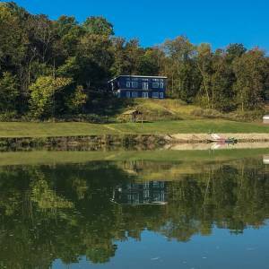 Iowa lakehouse