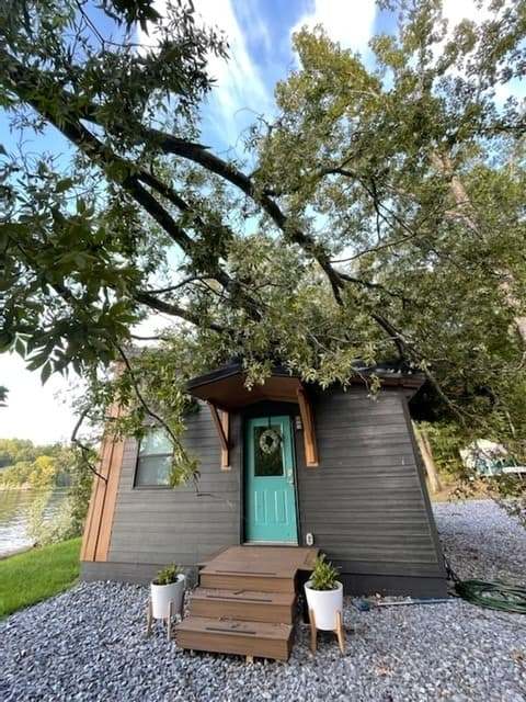 home kit withstands tree falling on roof