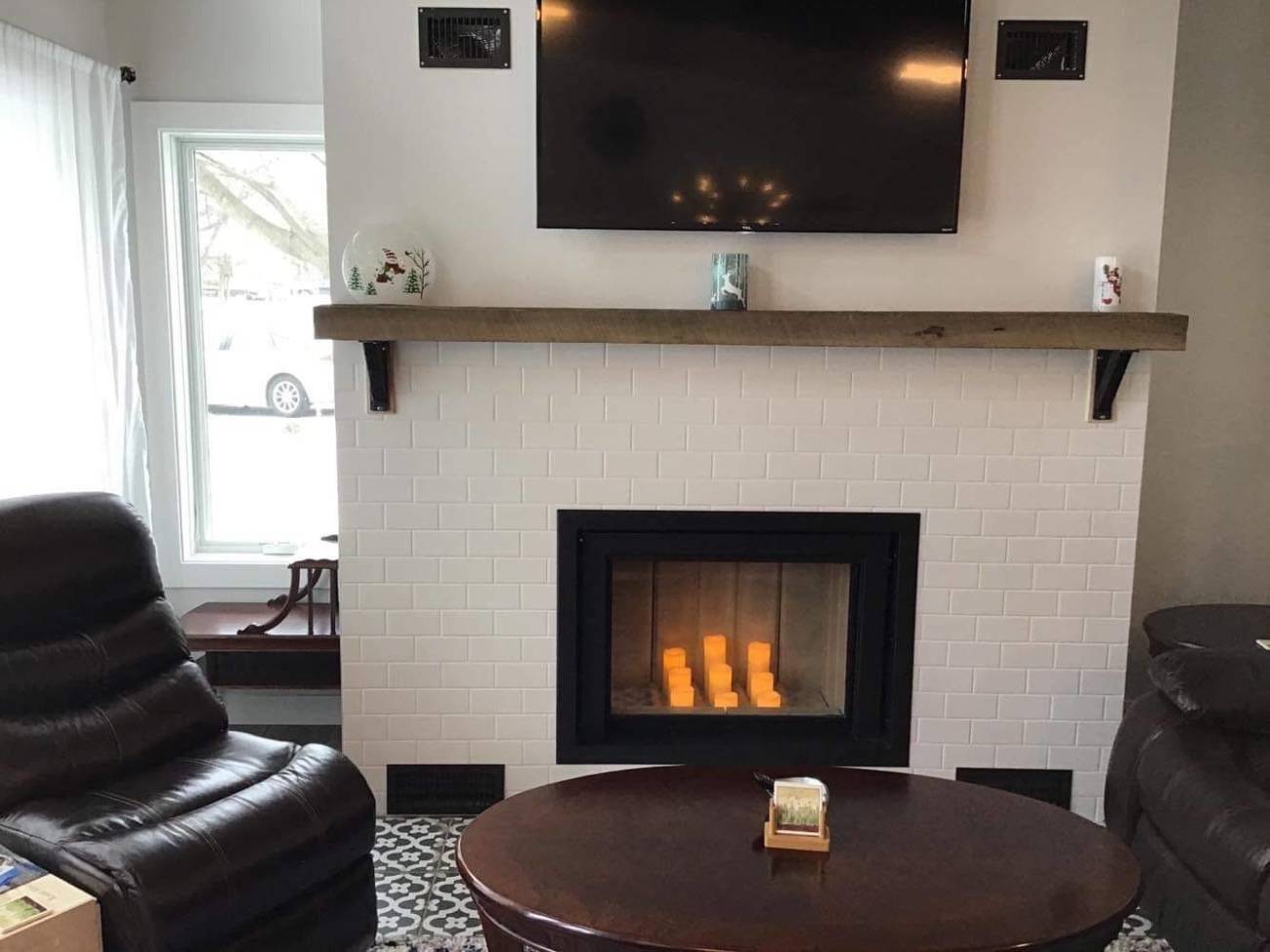 Photo of finished living room in a 600 square foot Modern