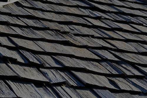 small-home-roof-wood-shingles